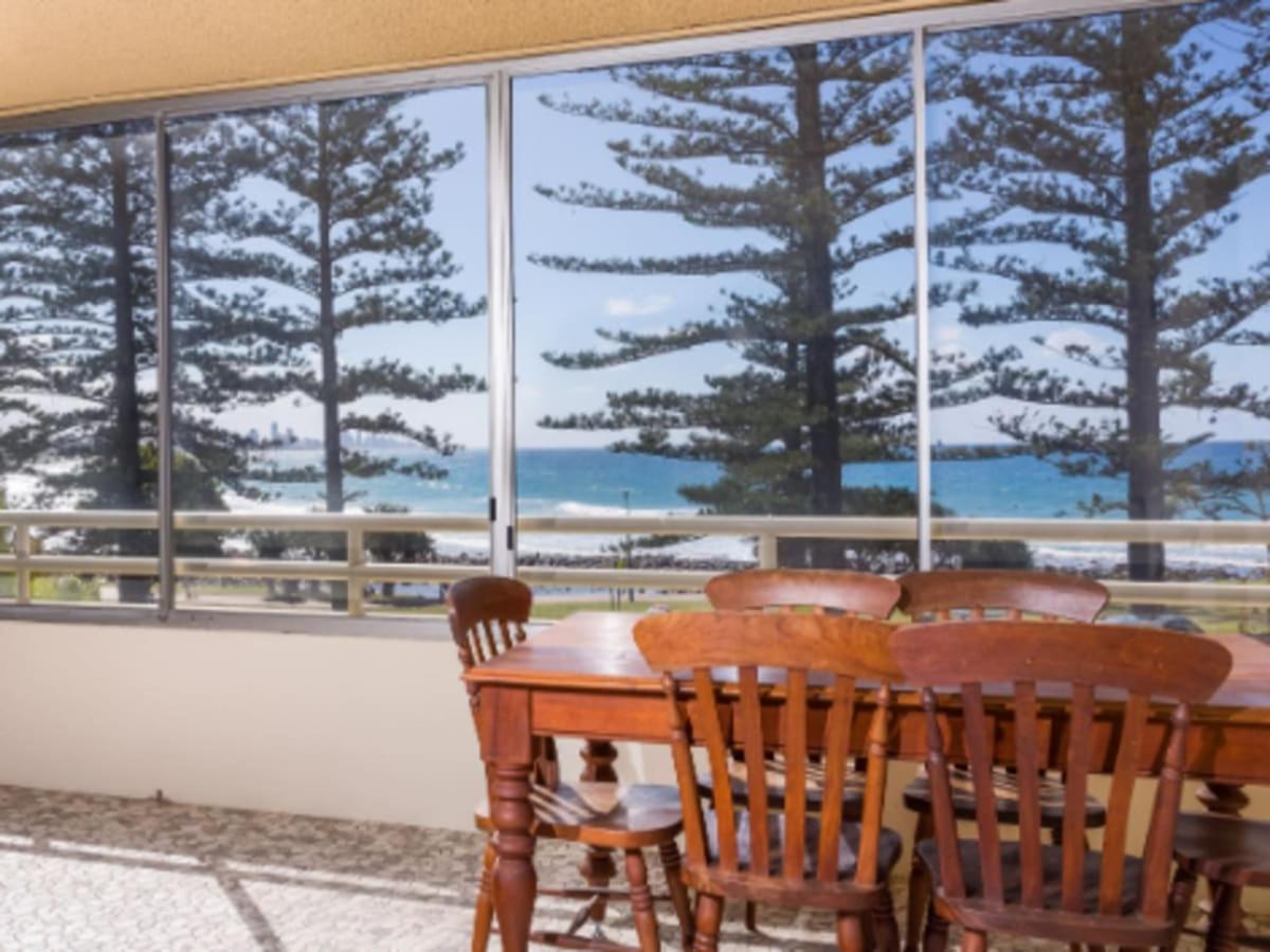 Appartement Goodwin Towers - Hosted By Burleigh Letting à Gold Coast Extérieur photo