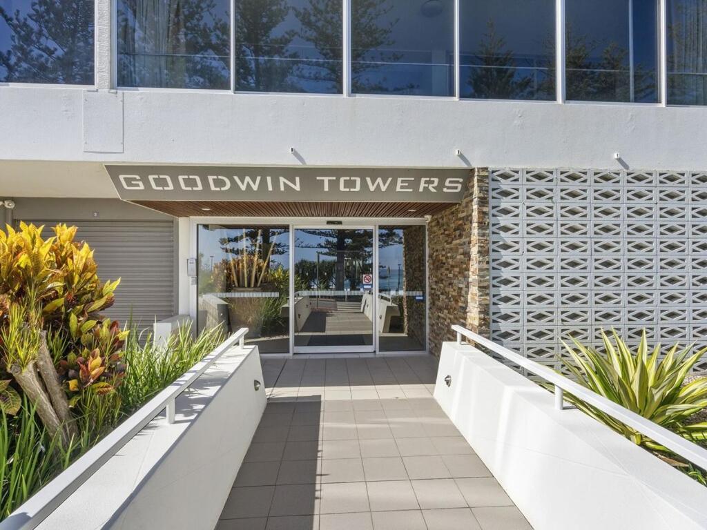 Appartement Goodwin Towers - Hosted By Burleigh Letting à Gold Coast Extérieur photo